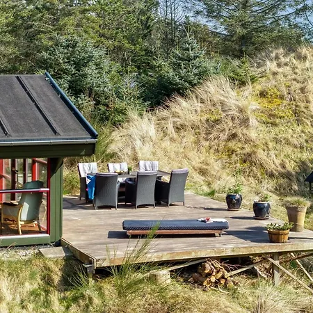Nimrod - 800m From The Sea By Interhome