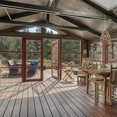 Nimrod - 800m From The Sea By Interhome